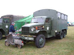Kemble_2005_7.jpg (50583 bytes)