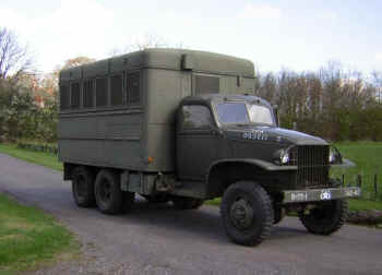Robert_Clayden_shop_van1_low.JPG (43866 bytes)