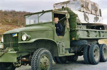 Trond_Overvik_weasel.JPG (48709 bytes)