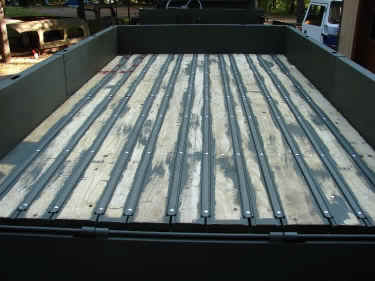 cckw_composite_bed_06.jpg (45334 bytes)