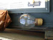wwii_operating_light_22.JPG (57227 bytes)