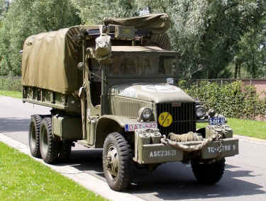 collier.JPG (96998 bytes)