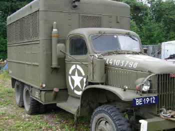 m_de_bruin1_low.JPG (60921 bytes)
