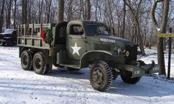 mickmoore11_low.JPG (91190 bytes)
