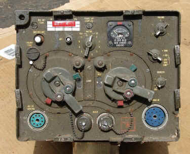 radio07.JPG (88760 bytes)