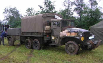stern_3_low.JPG (39459 bytes)